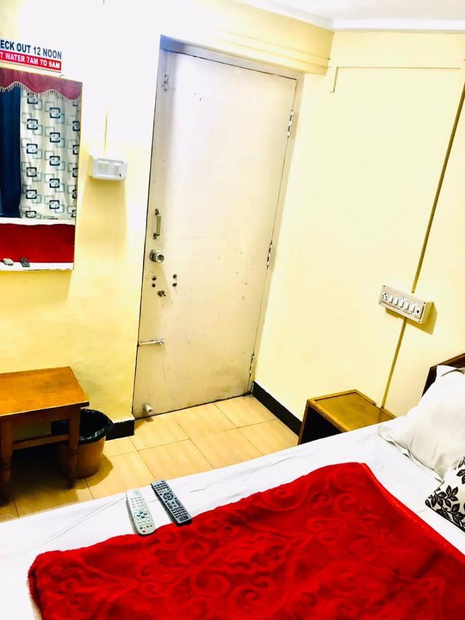 Hotel Mystique Inn Уті Екстер'єр фото