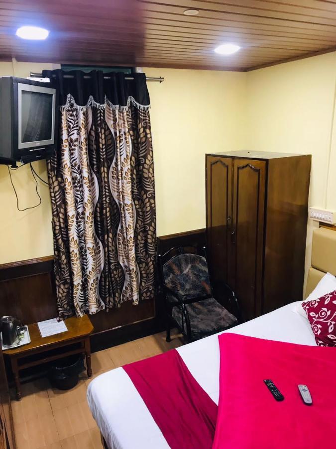 Hotel Mystique Inn Уті Екстер'єр фото